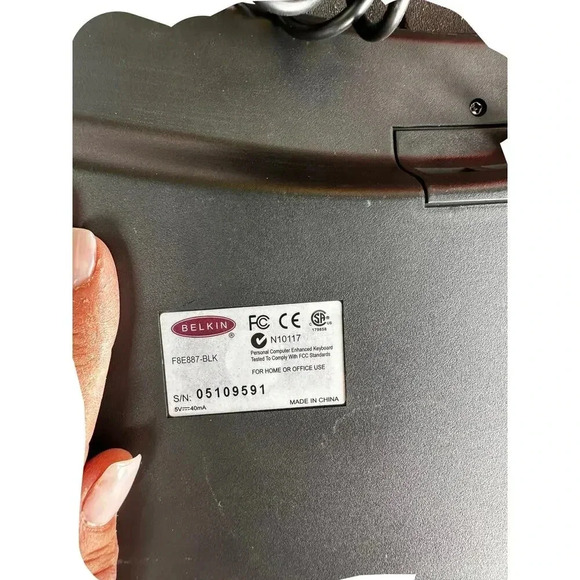 Belkin Black Ergoboard Pro Keyboard Black USB Keyboard F8E887-BLK - Picture 3 of 4
